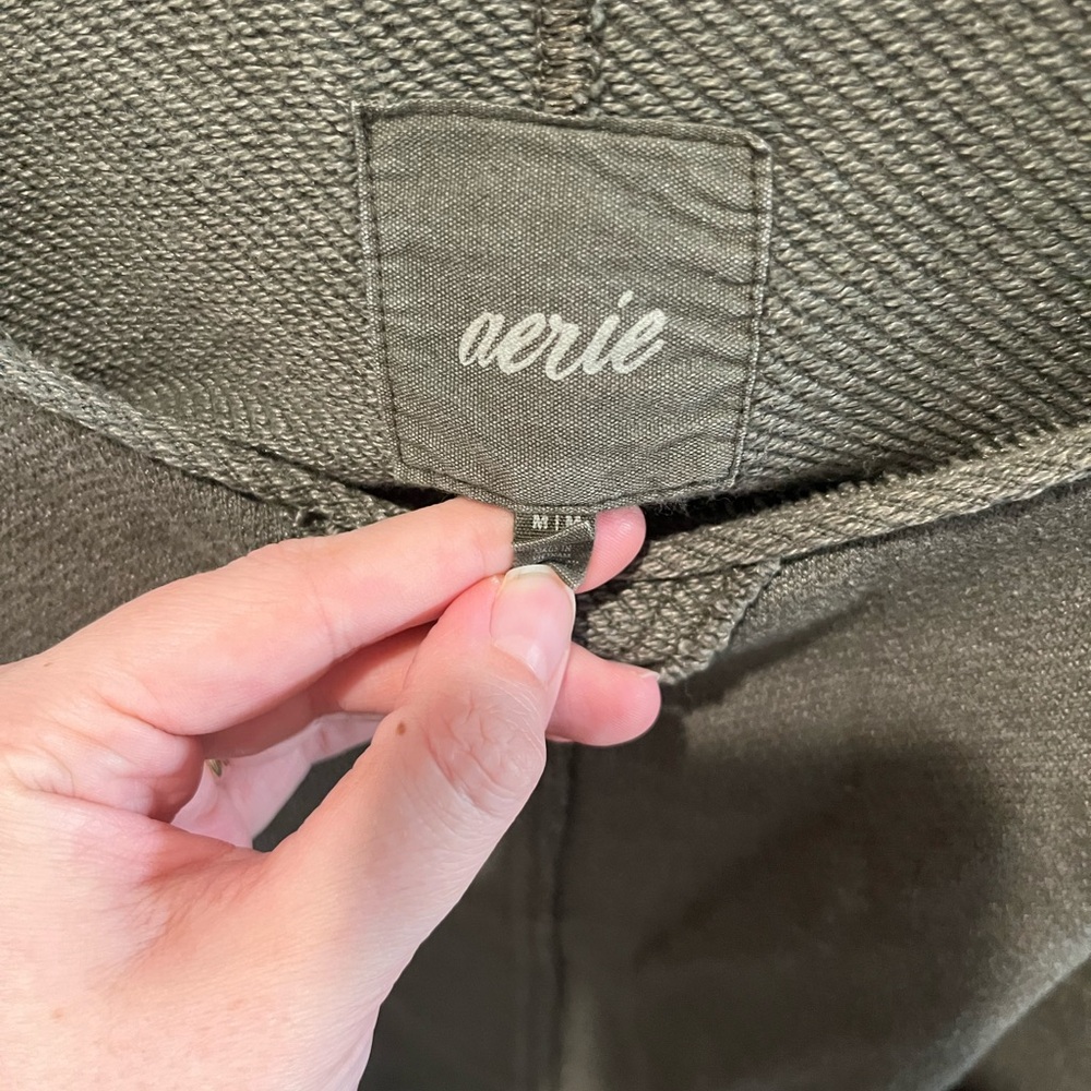 Aerie Endless Summer Green Sweatshirt and Shorts Set - Picture 4 of 8